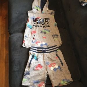 Monster truck world tour top and bottom set